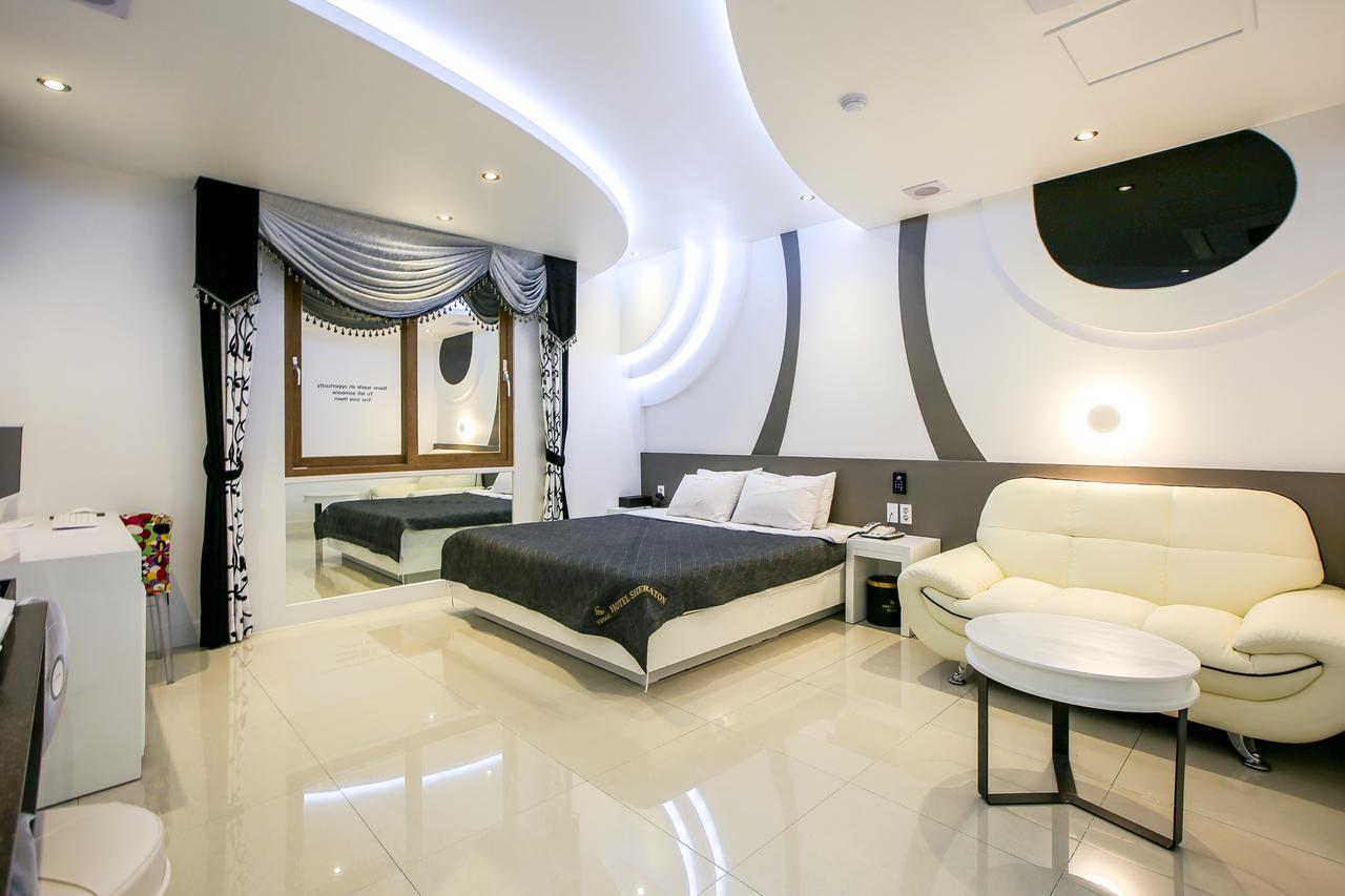 Shell Stone Yeosu Business Hotel Bagian luar foto
