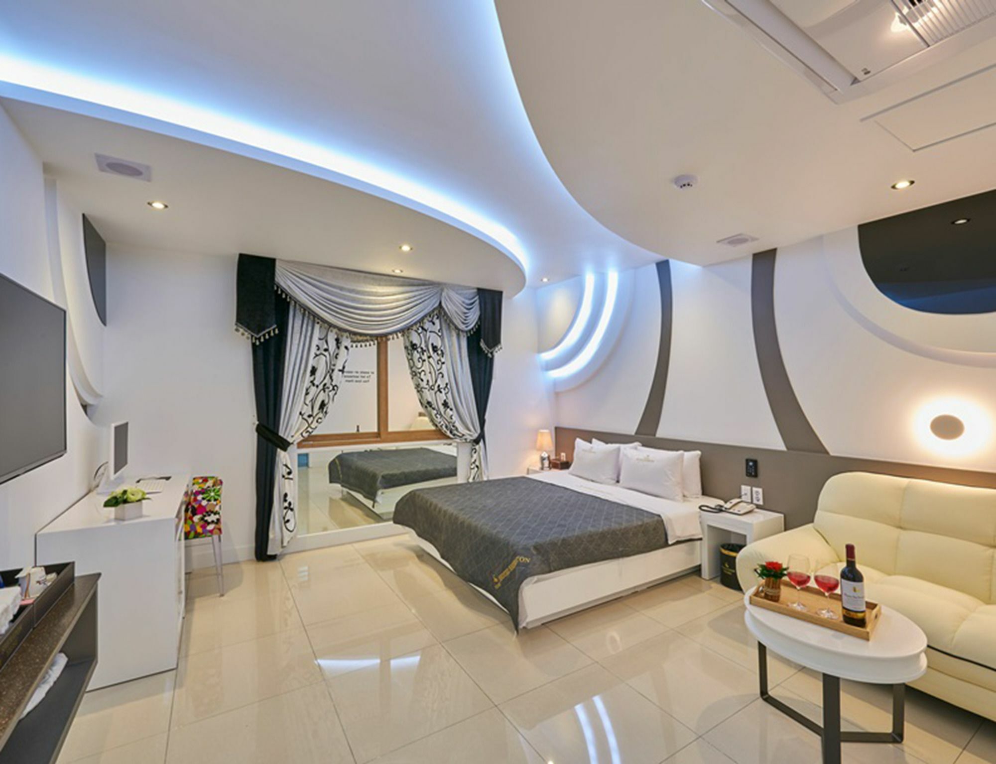 Shell Stone Yeosu Business Hotel Bagian luar foto